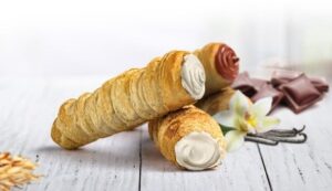 How to Make a Perfect Cream Roll at Home