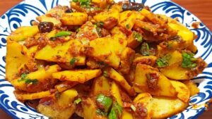 Crispy Aloo Bhujia at Home – Pakistani Snack Recipe