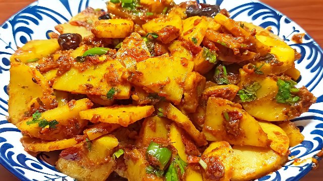 Crispy Aloo Bhujia at Home – Pakistani Snack Recipe