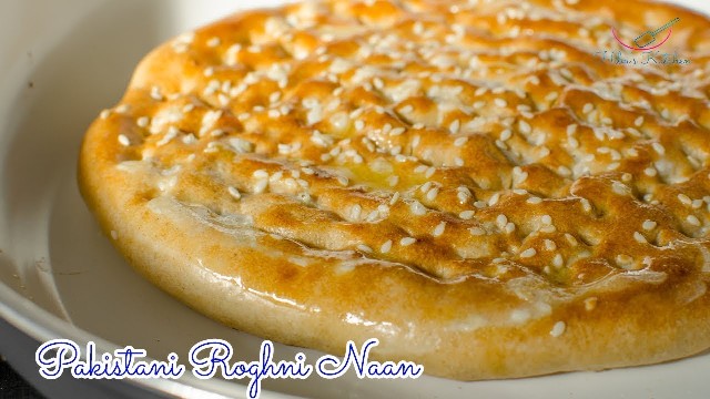 How to Make Soft and Fluffy Roghni Naan at Home